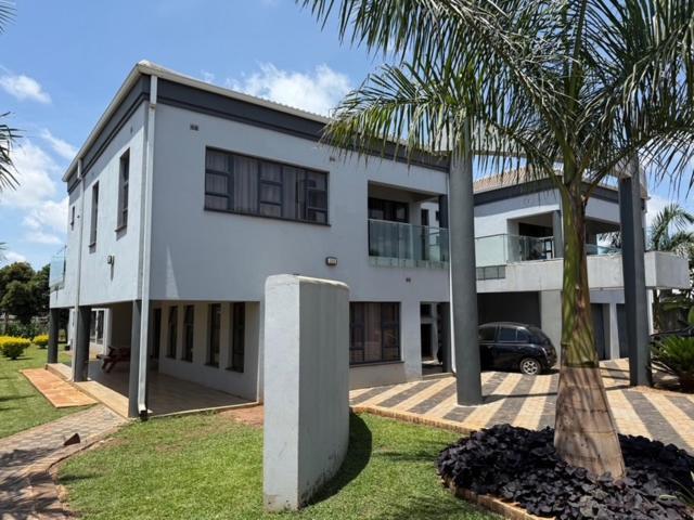 Holiday Villa 哈拉雷 外观 照片