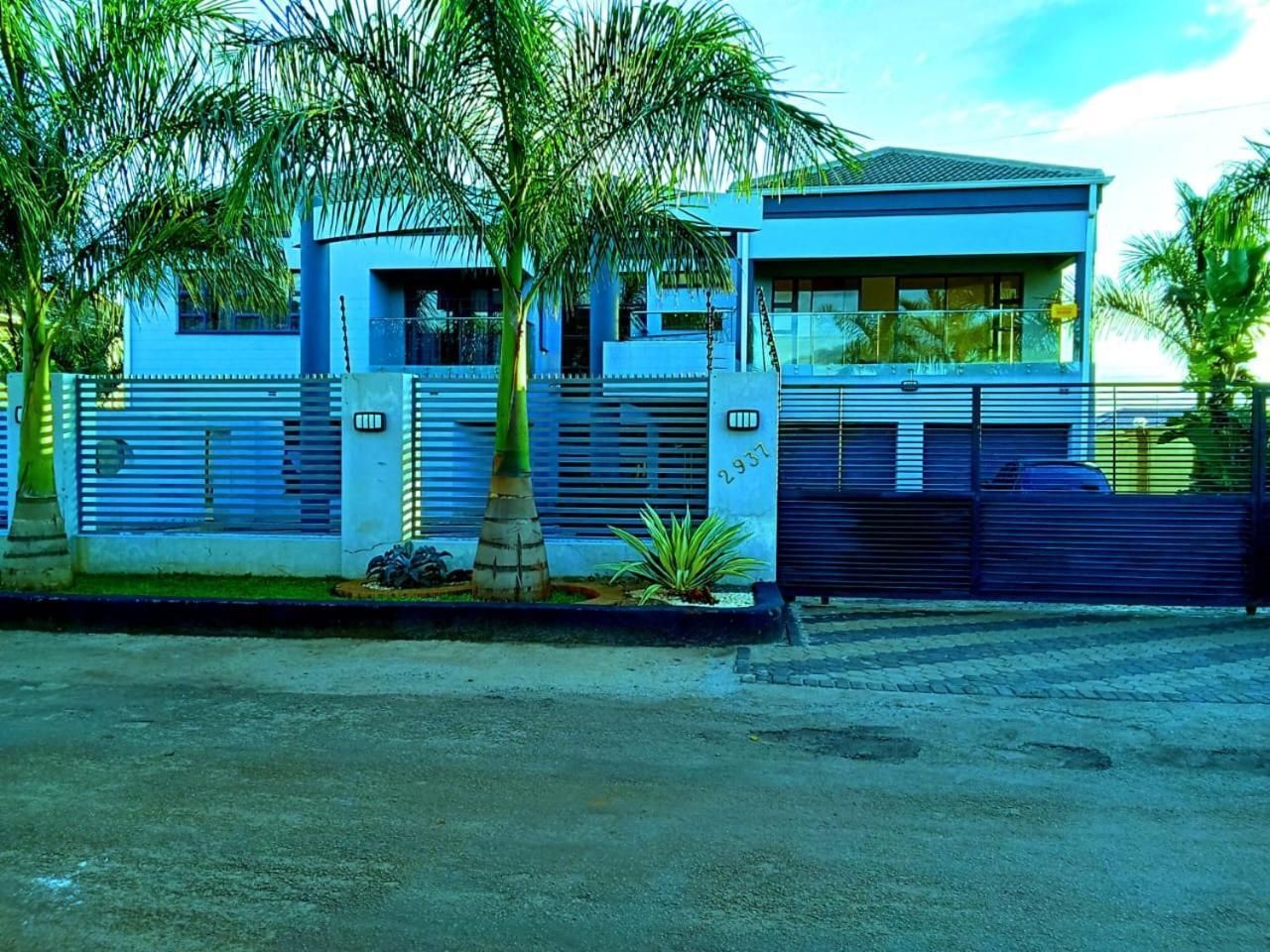 Holiday Villa 哈拉雷 外观 照片